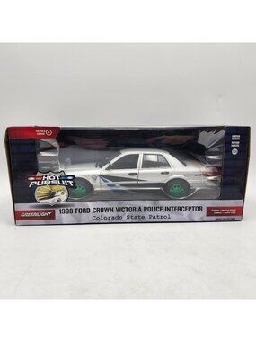 Greenlight Hot Pursuit 1998 Ford Crown Victoria Police Interceptor 1:24 Chase